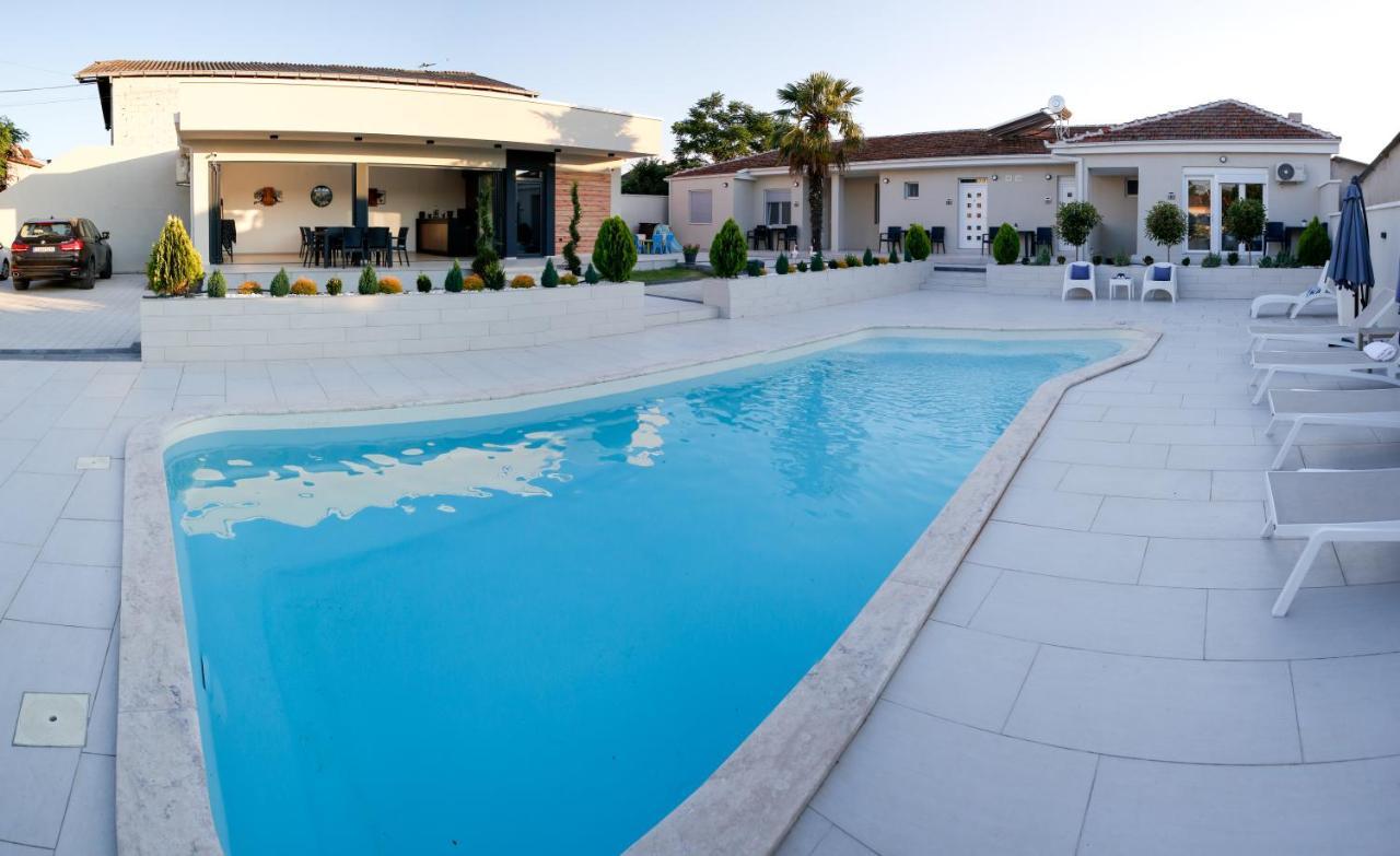 Reshkov Pool Apartments Gevgeli Dış mekan fotoğraf